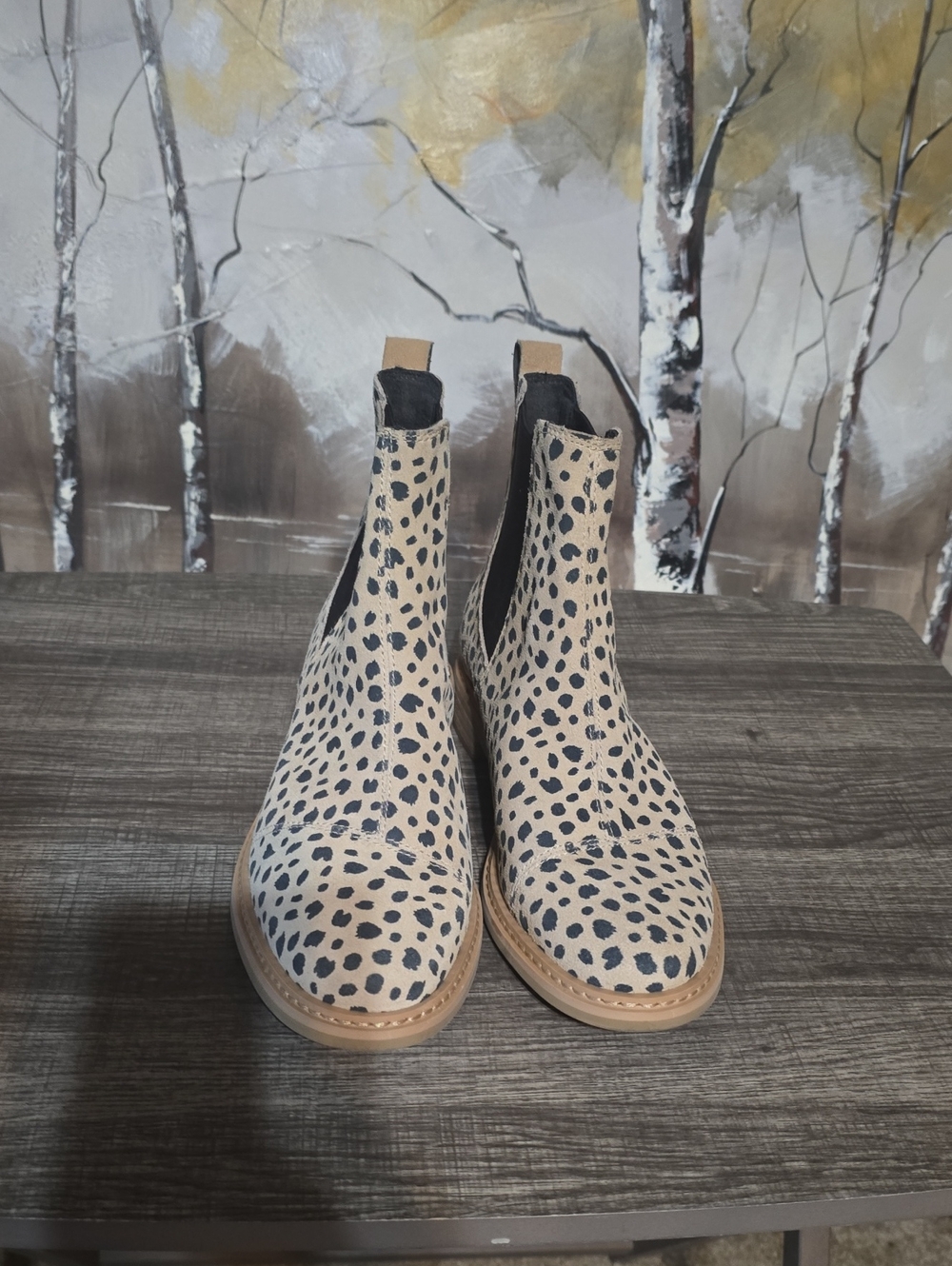 Tom's Women’s Beige Leopard Print Chelsea Boots